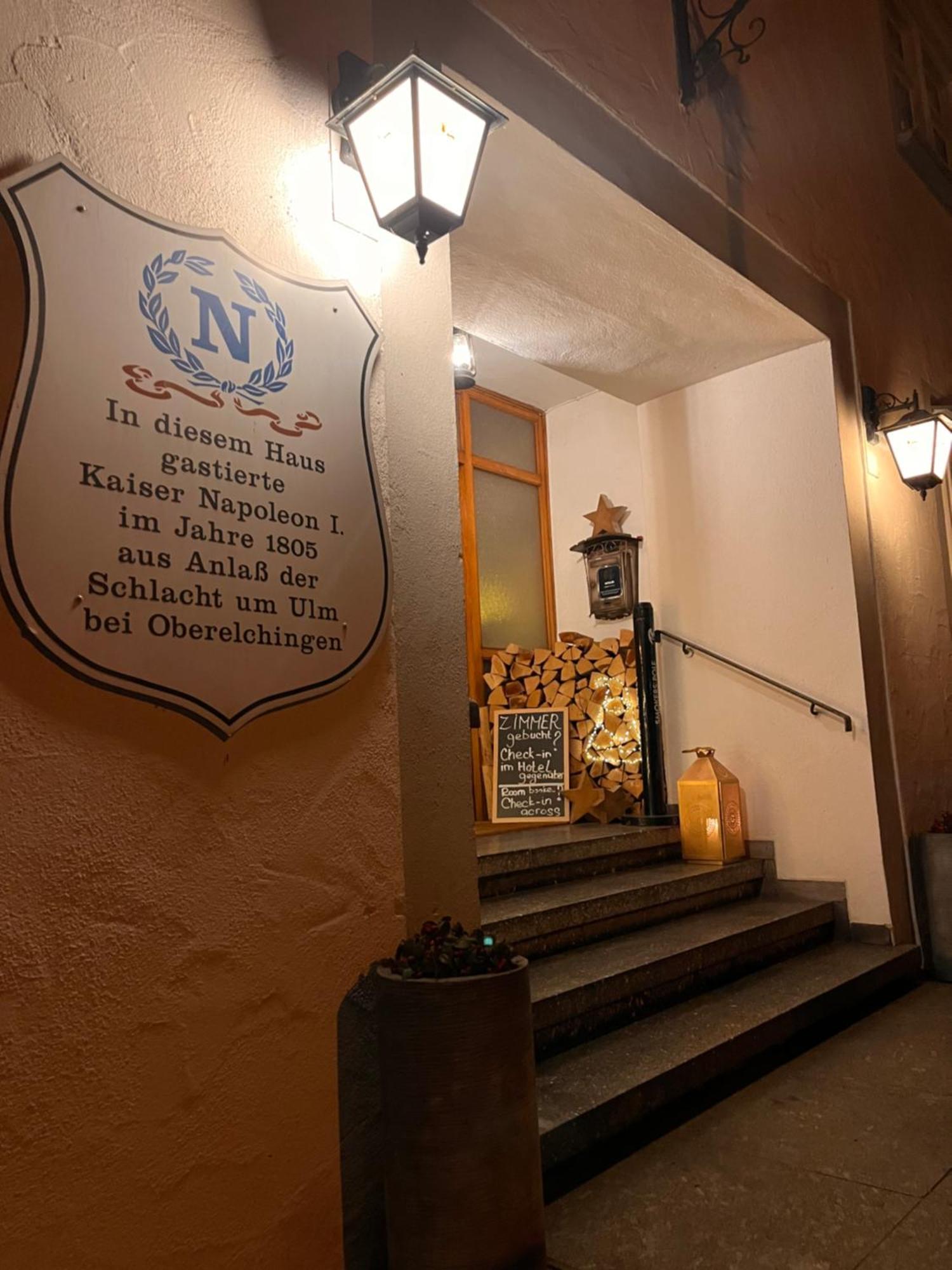 Gasthof Zum Ritter - A Cozy Historical Landmark Ulm Eksteriør bilde